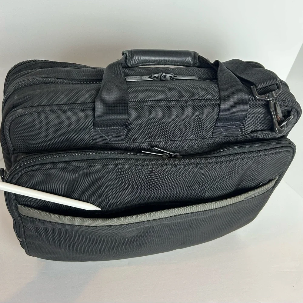 CODI Laptop Bag Computer Case Business Briefcase Shoulder Strap Handmade In USA